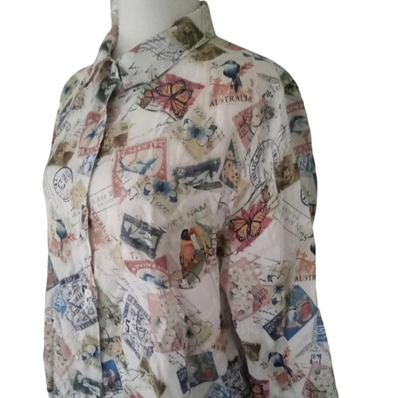 Chico's Button Front Novelty Postage Stamp Print 100% Linen Blouse Size XL - Picture 3 of 5